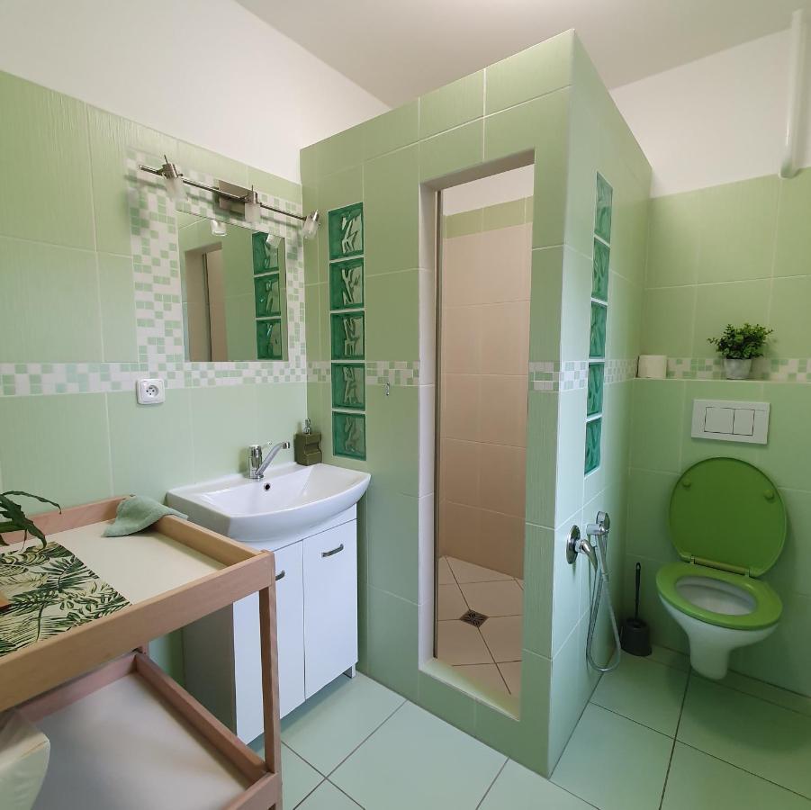 Apartman U Jakuba Dvur Kralove nad Labem Ngoại thất bức ảnh